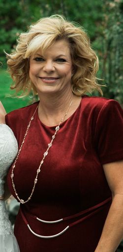 Laura Ann Carter Petrush Profile Photo