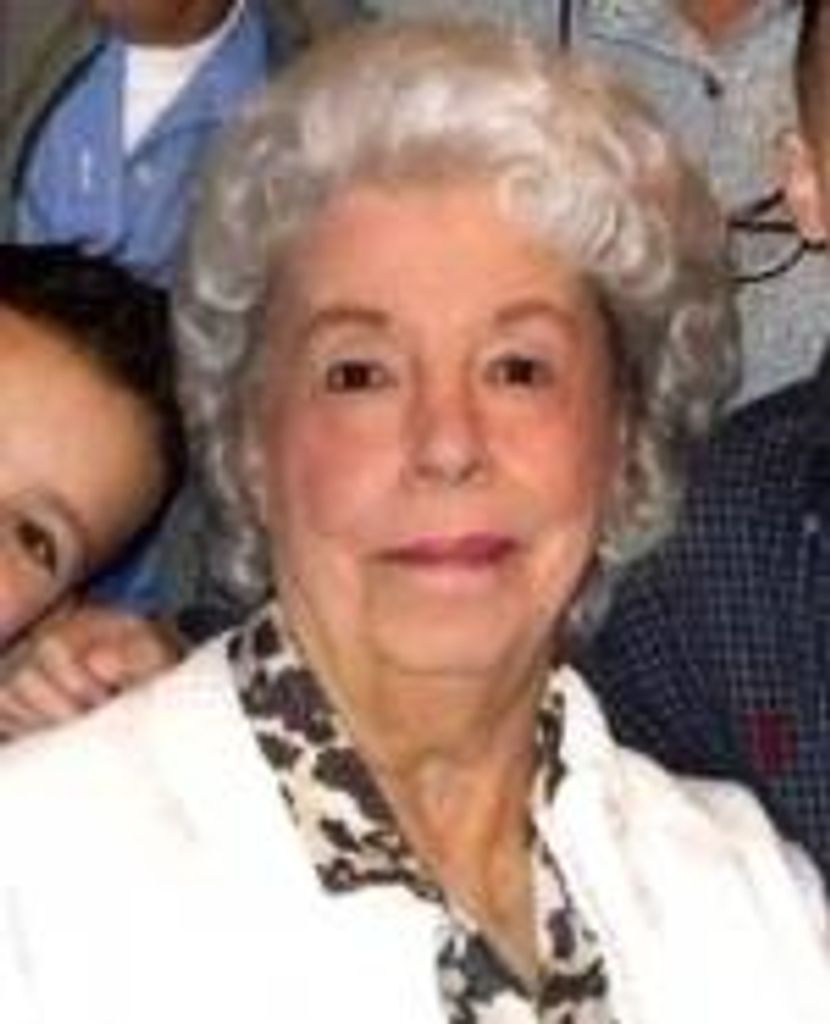 Leonora  Costa