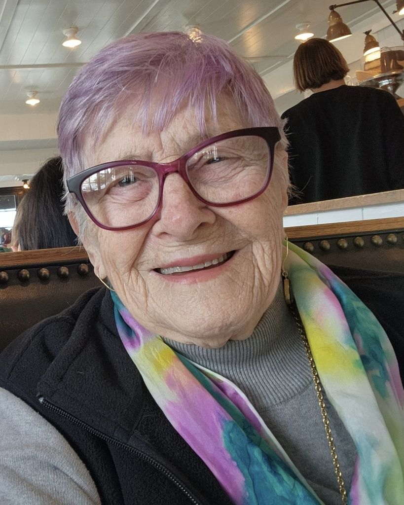 Gloria Ruth Amos Profile Photo