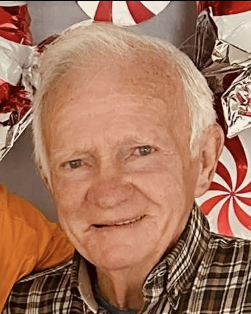 Robert D Webb Profile Photo