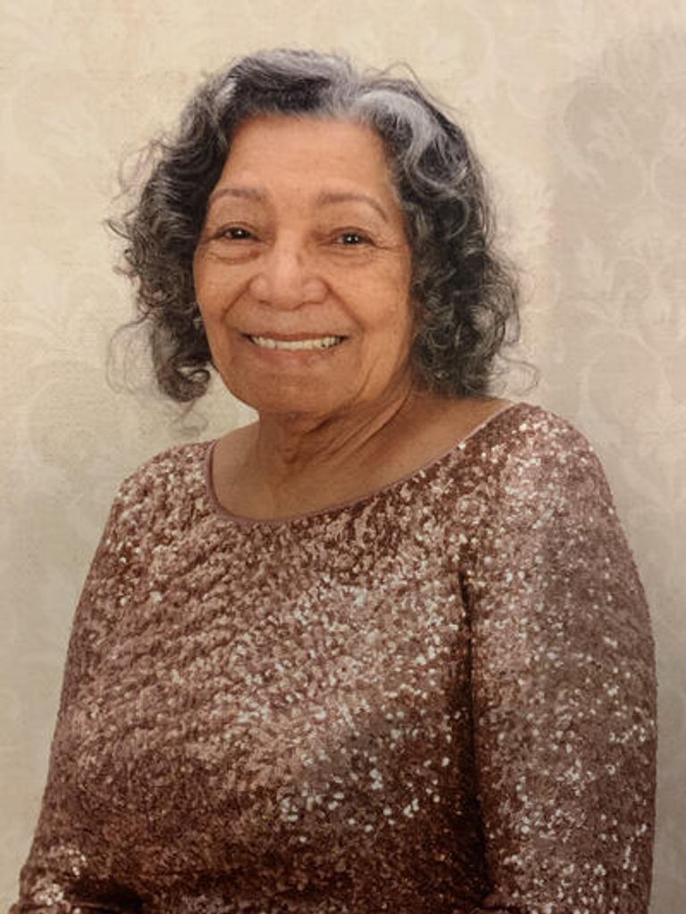 Estela Alma Lumbsden Profile Photo