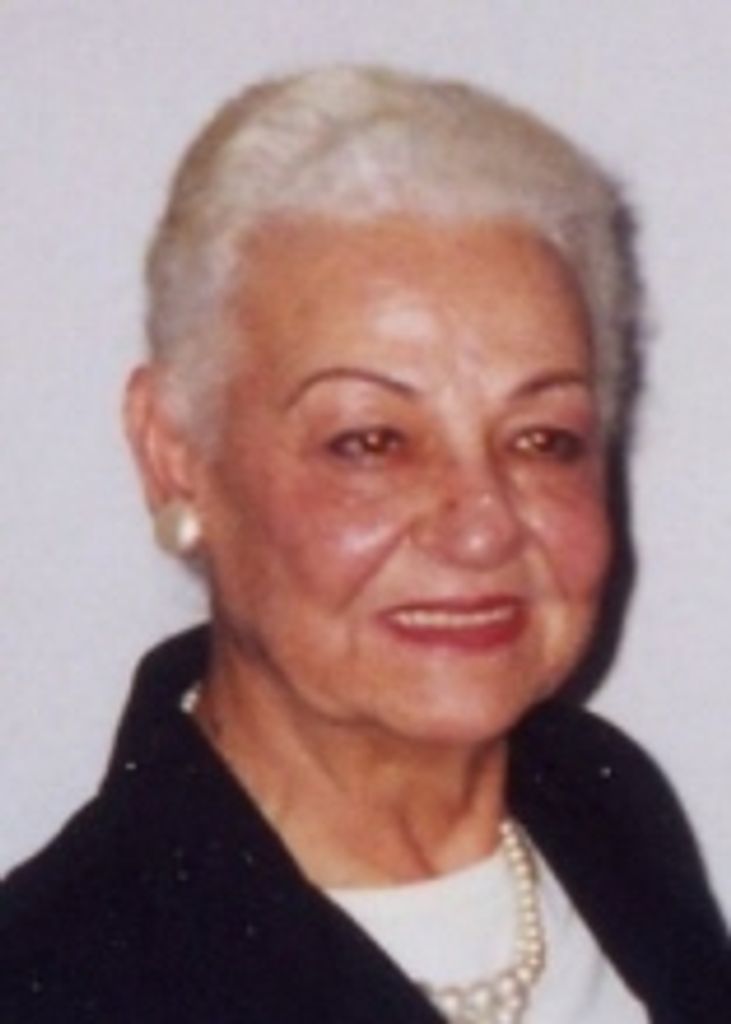 Elizabeth M Mccarthy