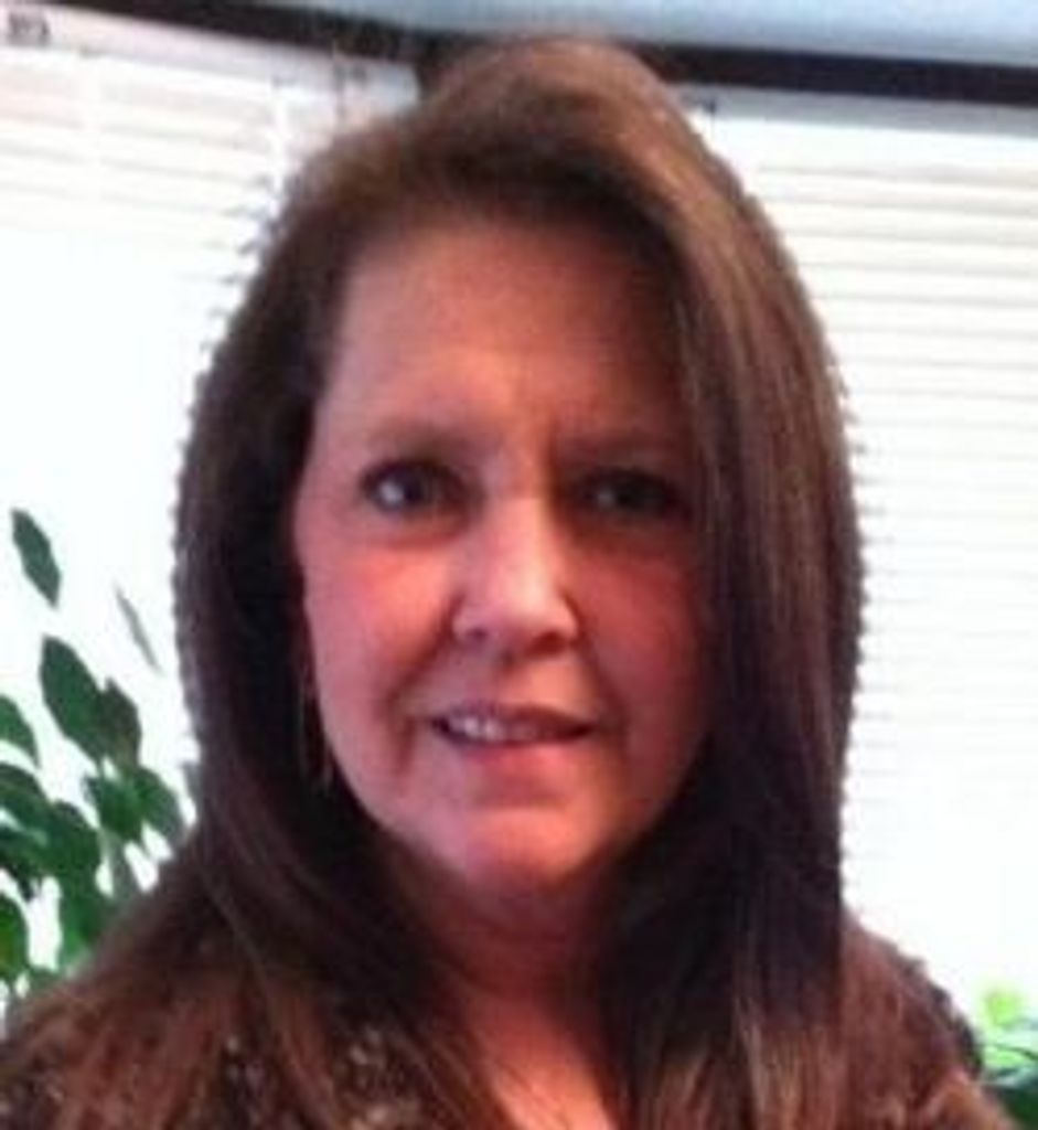 Jolana  Crump Sadler