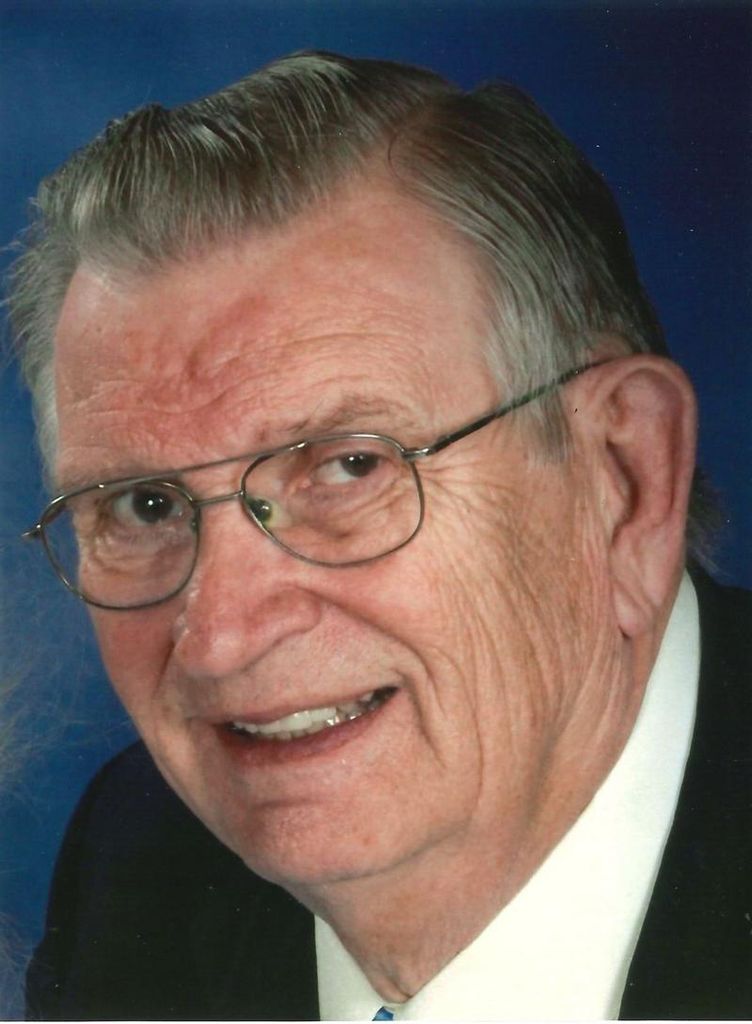 Roger W. Roth Profile Photo