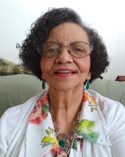 Pearlie Clarice Lott's obituary image