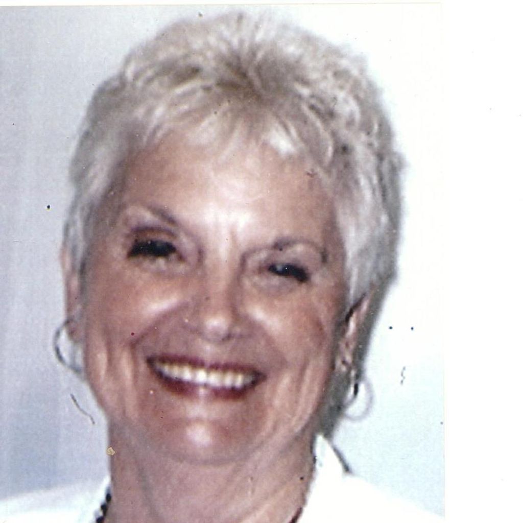 Carolyn Manuel Vest