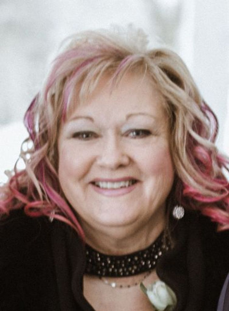 Vida Lucy Hoffe Profile Photo