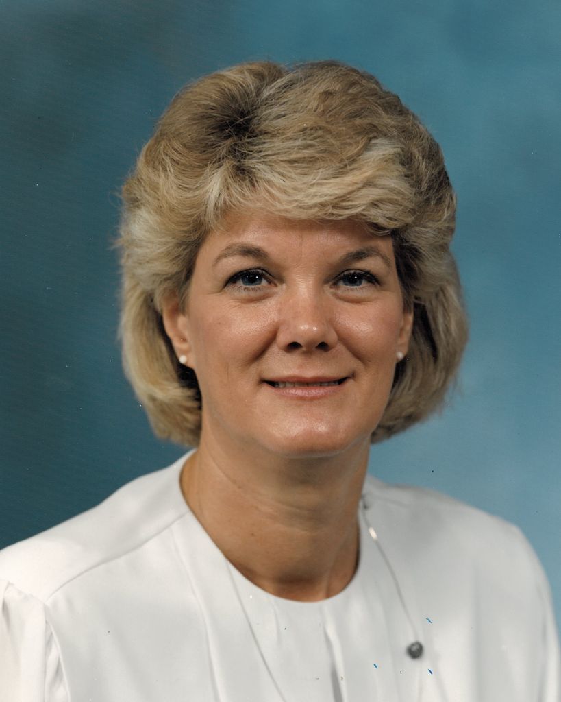 Faye Compton Head