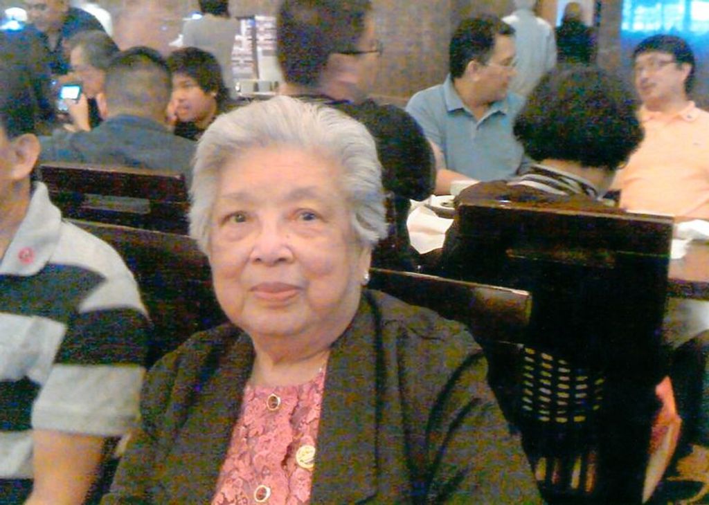 Estela V. Valdez