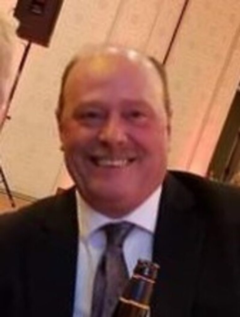 Les "Hooty" Pemberton Profile Photo