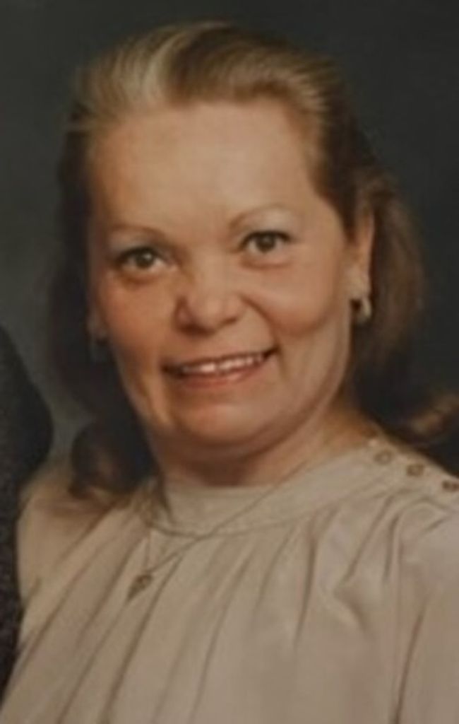 Joanne Louise Nicholl Profile Photo