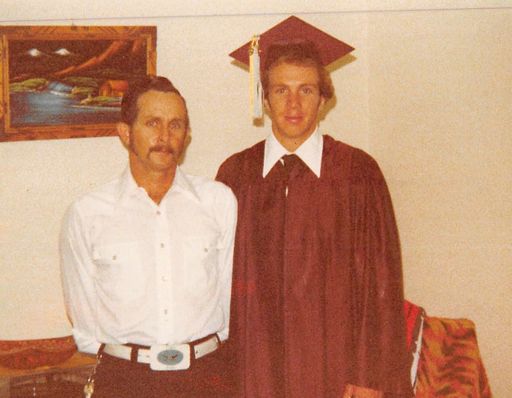 Dale Eugene Bobb photo gallery thumbnail 8 of 55