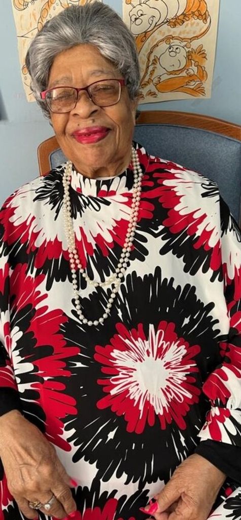 Estelle "Essie" H. Moore