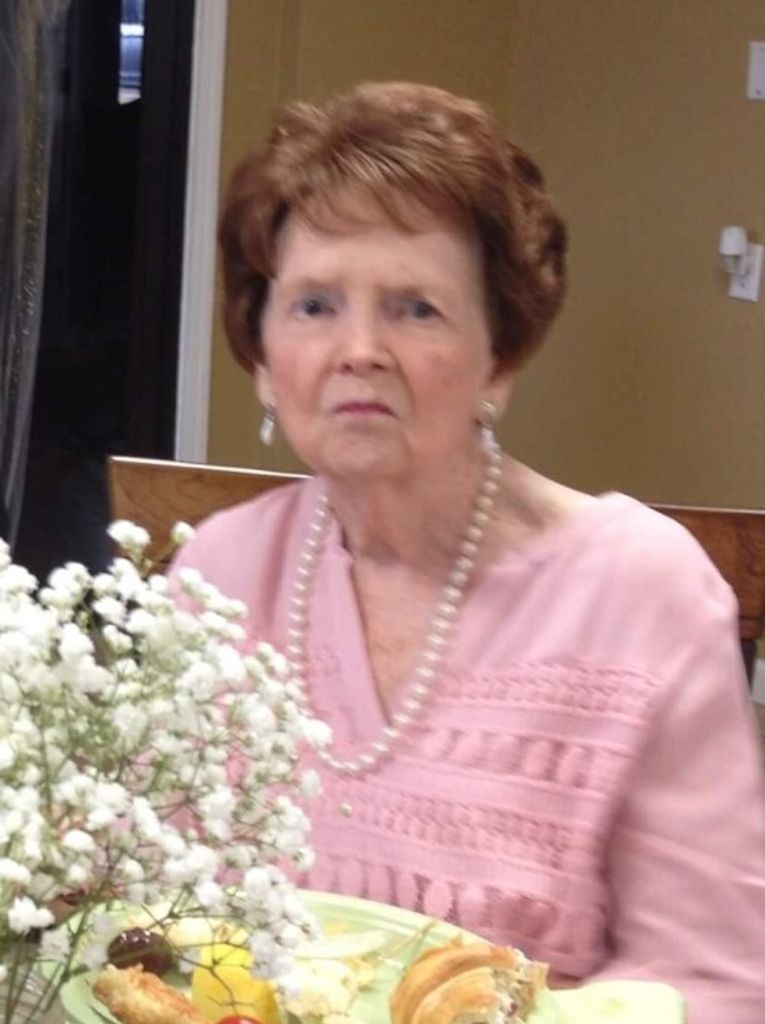 Julia Mae Thrift Horn