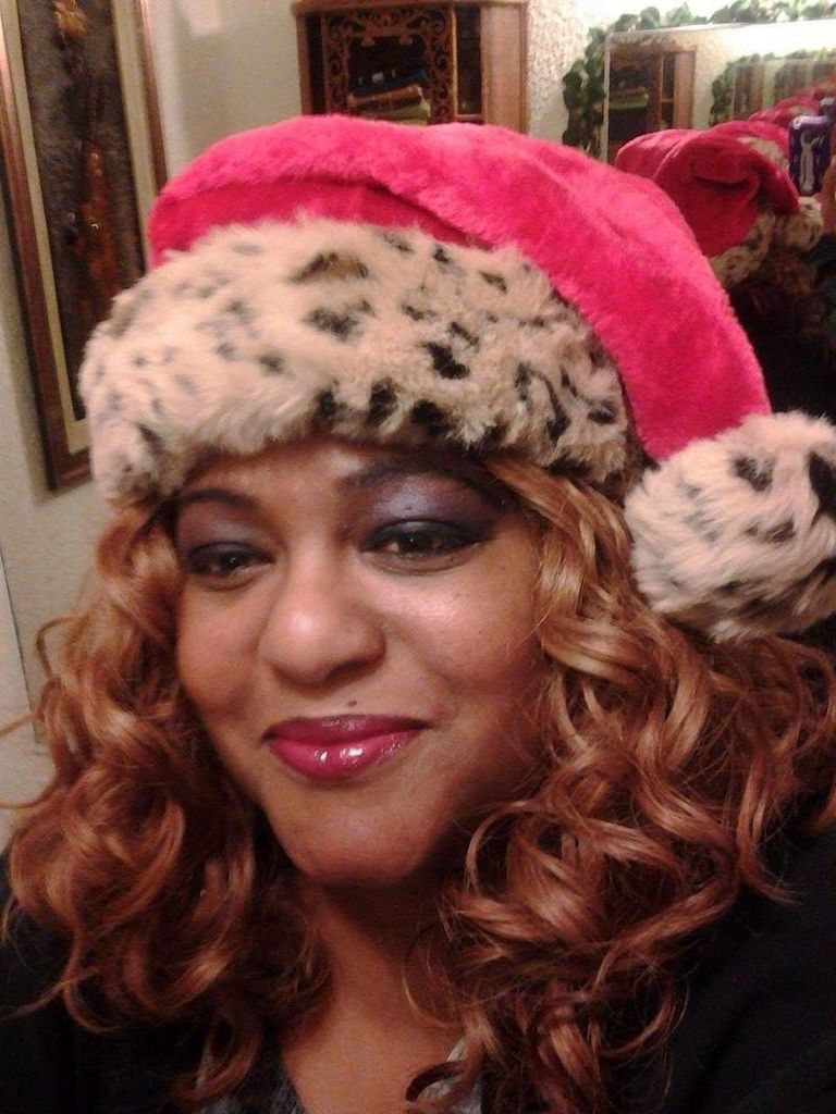 Linda Daphne Sanders Delahoussaye Profile Photo