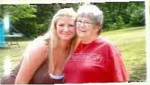 Laura Setliff photo gallery thumbnail 11 of 25