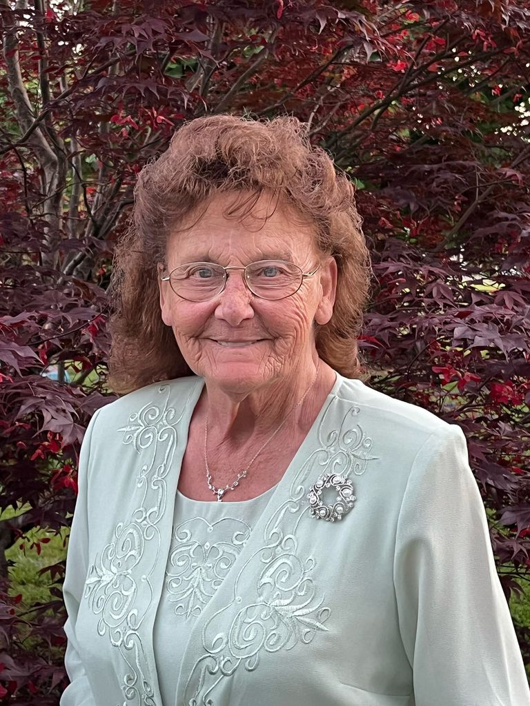 Betty Lou Nichols Cave