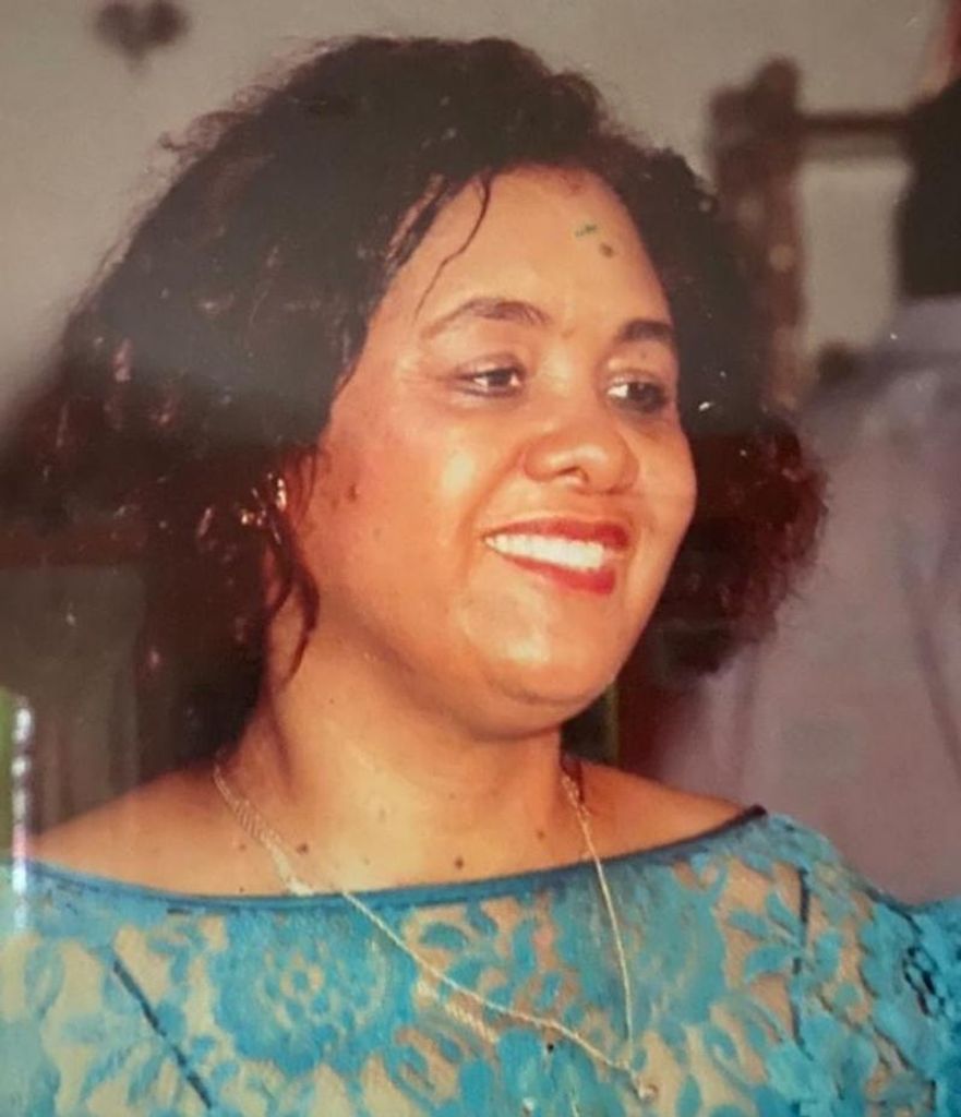 Ms. Caroline Powell
