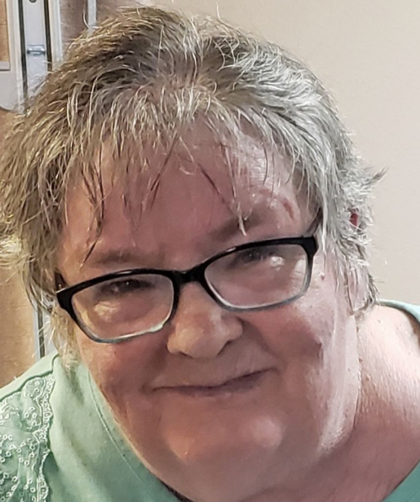 Linda (Oakden)  Moore Profile Photo
