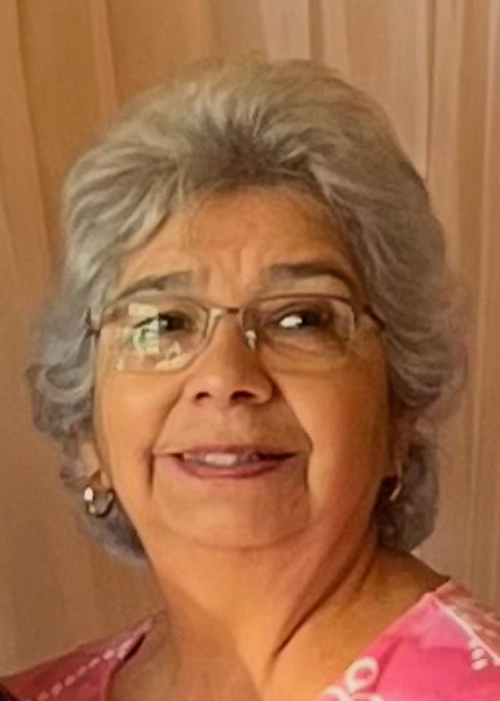 Pauline Ochoa Profile Photo