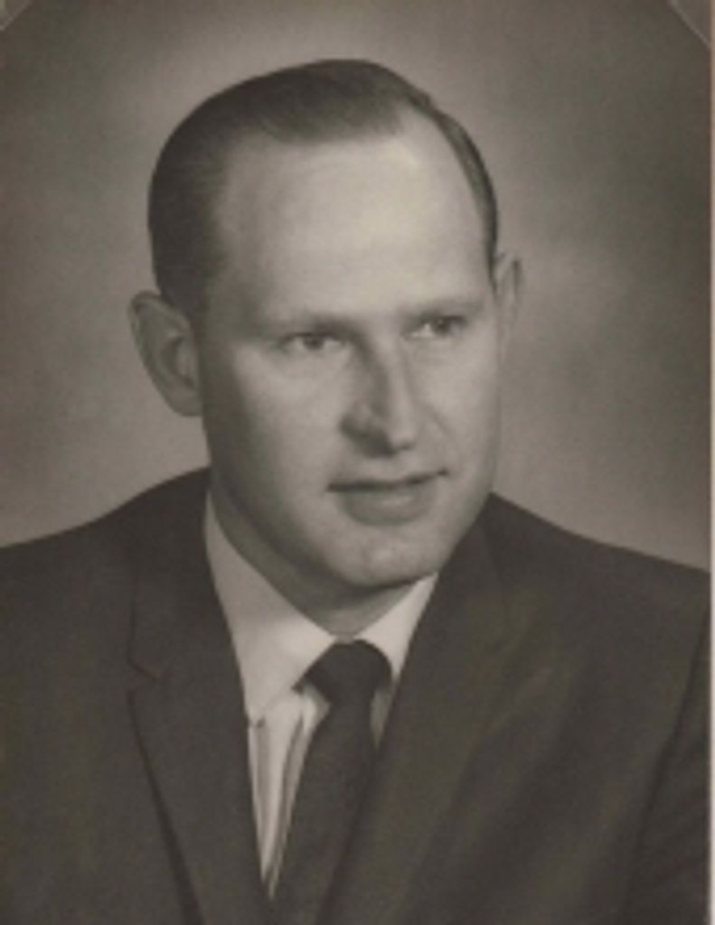 Dr. Luther J Strickland, Md Profile Photo