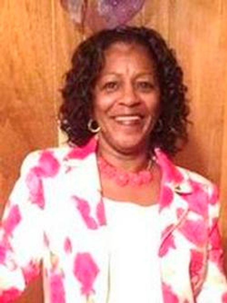 Menola Lumpkin Charles Profile Photo