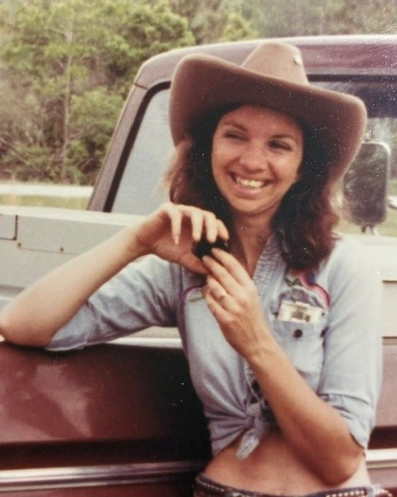 Carol Lynne Phillips Profile Photo