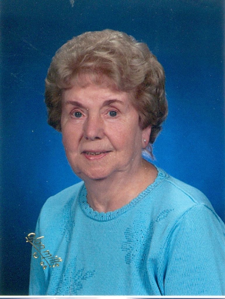 Evelyn B. (Stahli)  Yale