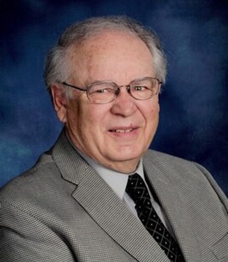 Earl Reinhardt Profile Photo