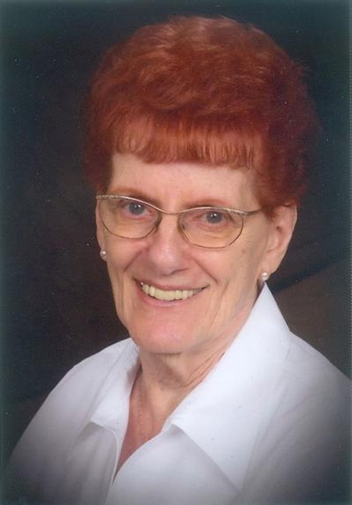 Sara Rosery Moore Profile Photo