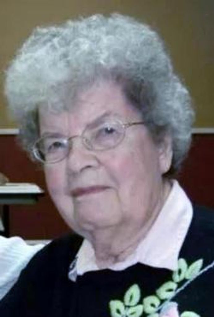 Maxine J. (Hall) Helterbrand Profile Photo