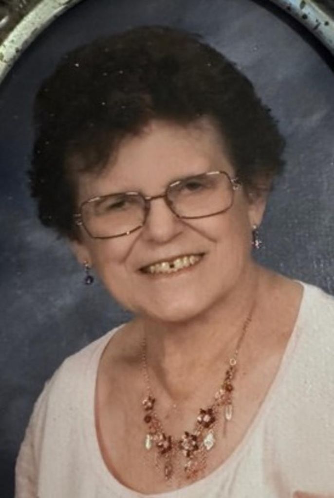 Gloria Lake Profile Photo