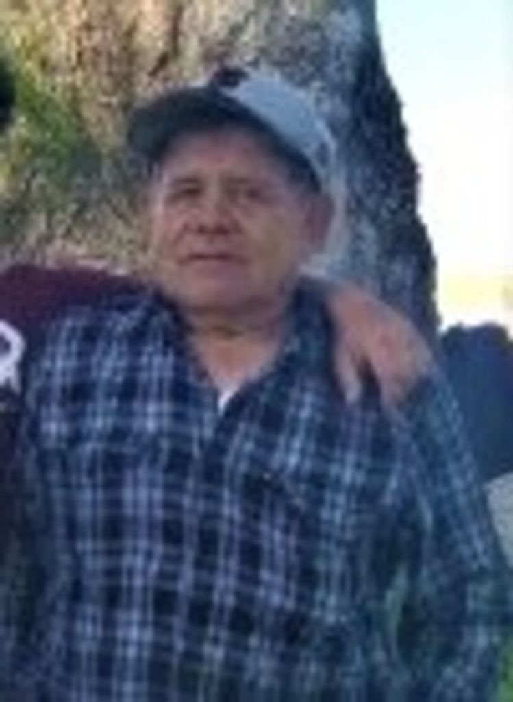 Carlos Calderon Profile Photo