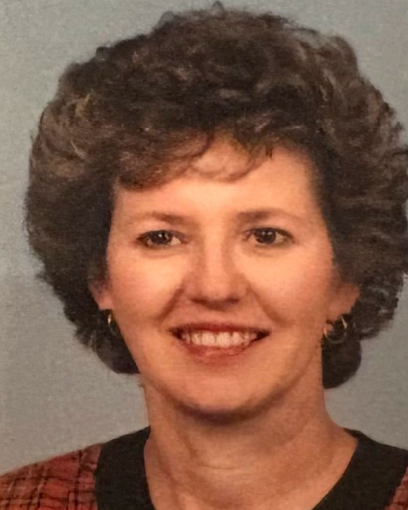 Bennette Gray Caves Edmundson Profile Photo