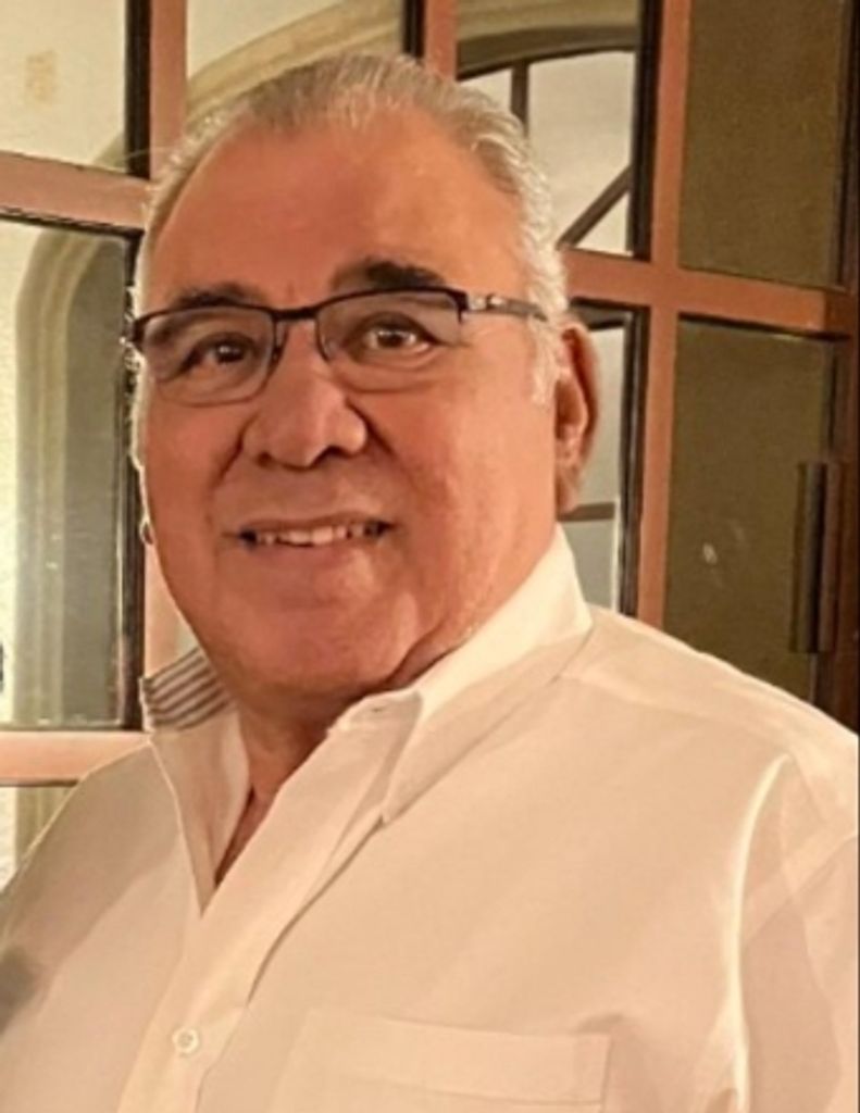 Roberto Luis Hernandez Profile Photo