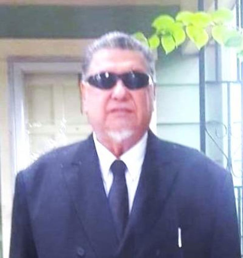 Charles Olvera Lona Profile Photo