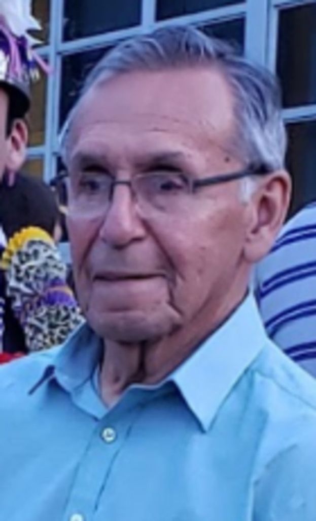 Douglas Seneca Profile Photo