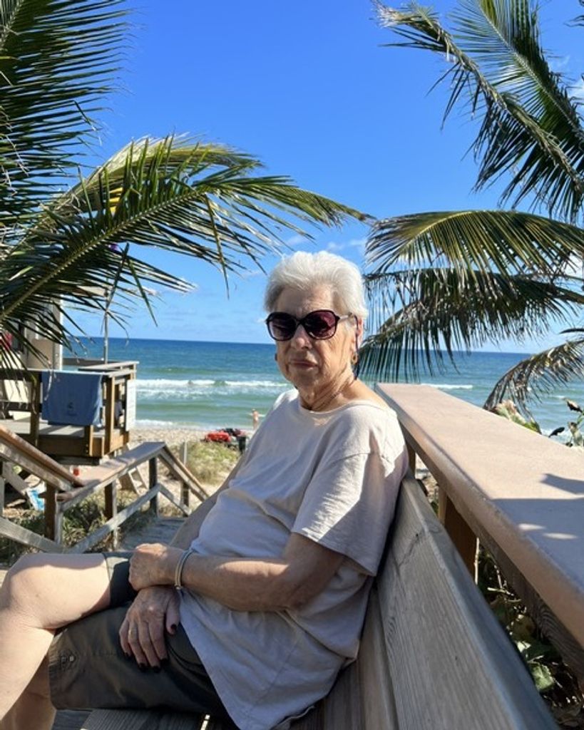 Rochelle Brownstein Profile Photo