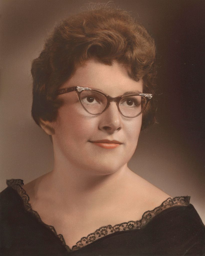 Lynne Lorraine Brown Profile Photo