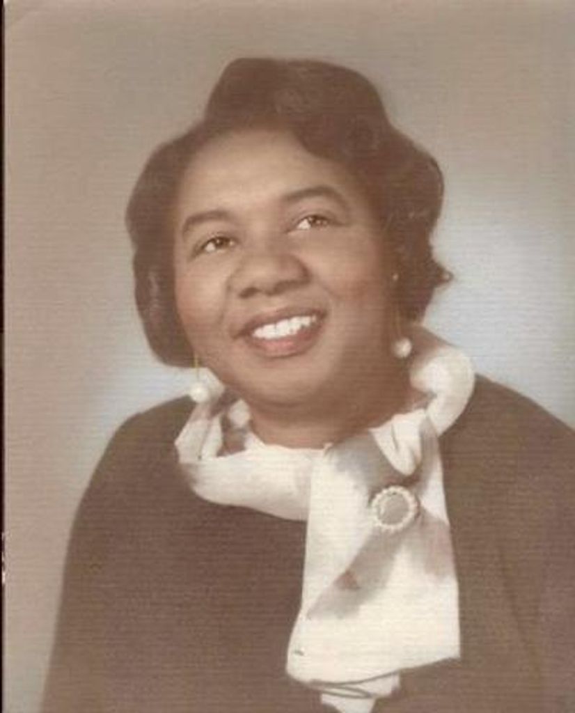 Annie Simmons Profile Photo