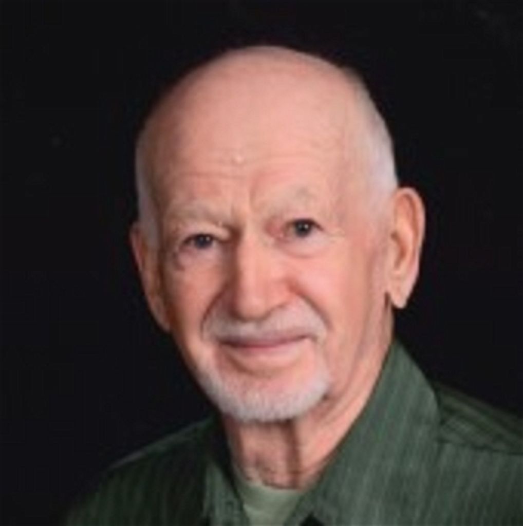 Dwight Edmund Lindberg