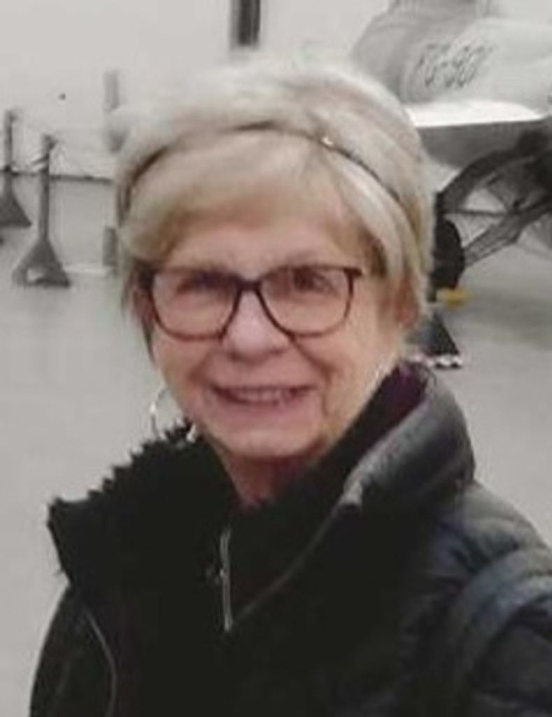 Lynda Jane Mitchell Profile Photo