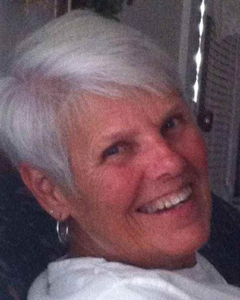 Saundra Smith Profile Photo