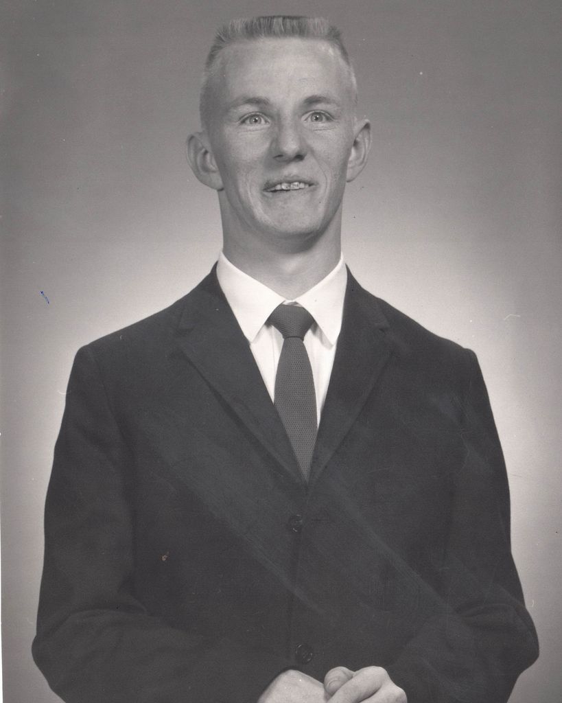 Dennis Ector Holland Profile Photo