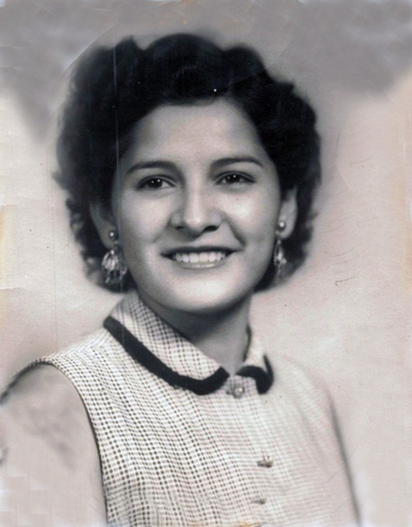 Aurora Castillo Sanchez Profile Photo
