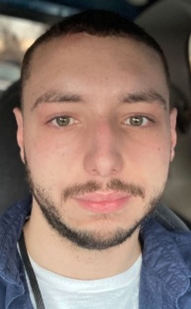 Gabriel J. Hernandez Profile Photo