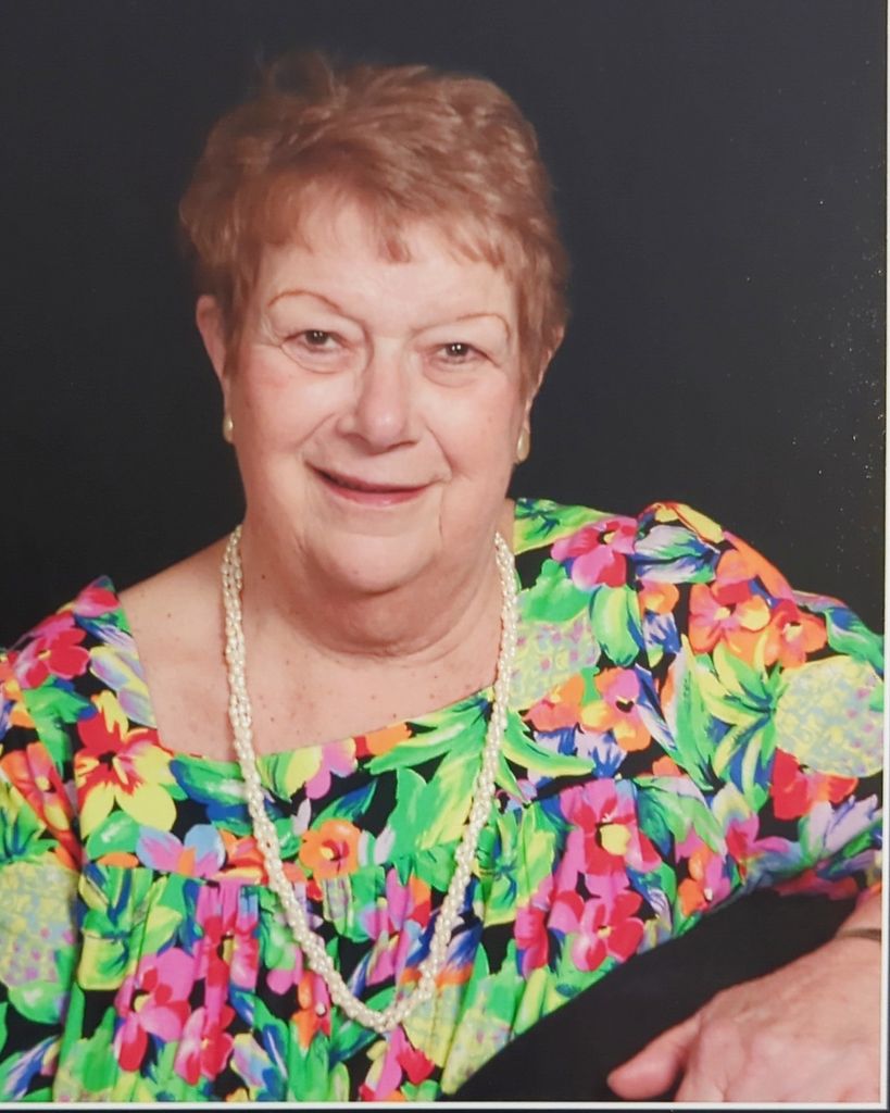 Marie R Tucker