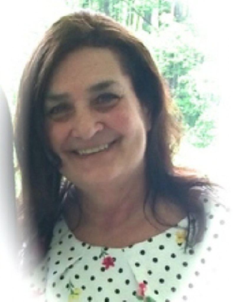 Lora Marie Dinuoscio