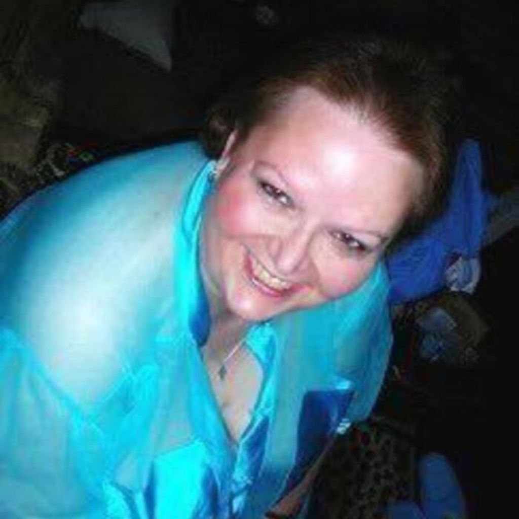 Julie Rivers Profile Photo