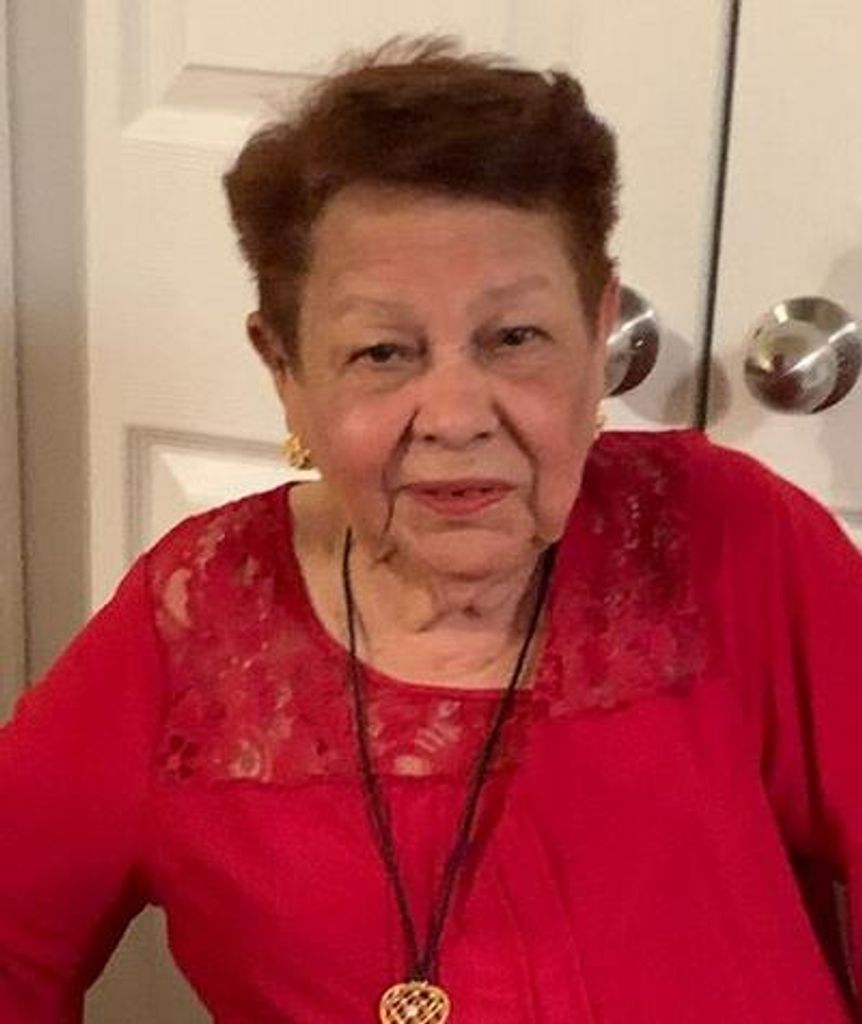 Luz Martinez Profile Photo